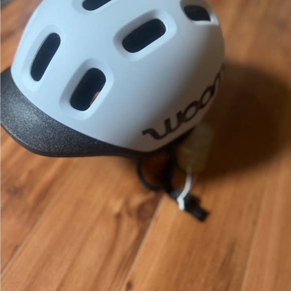 NWT Woom Ready Kids' Helmet - Medium Black and White - Picture 6 of 11